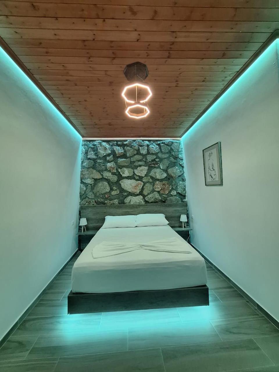 Flower Hill Vlorë Eksteriør bilde